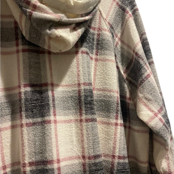 Torrid Women’s Top - Picture 9 of 9